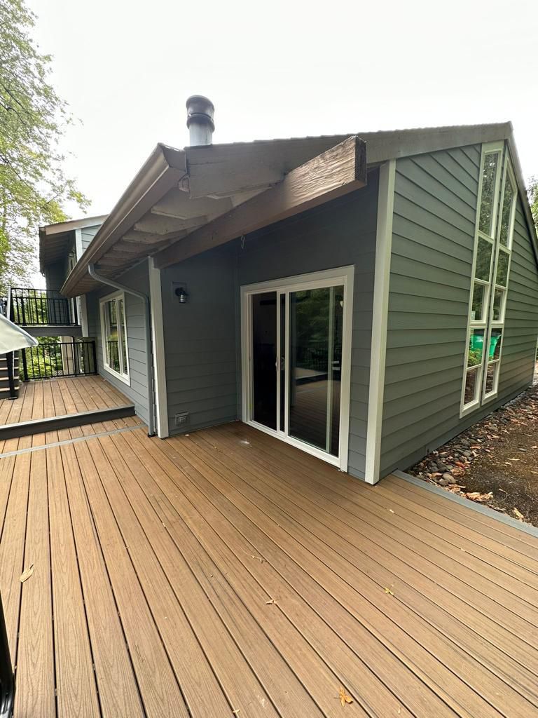 Exterior Gray