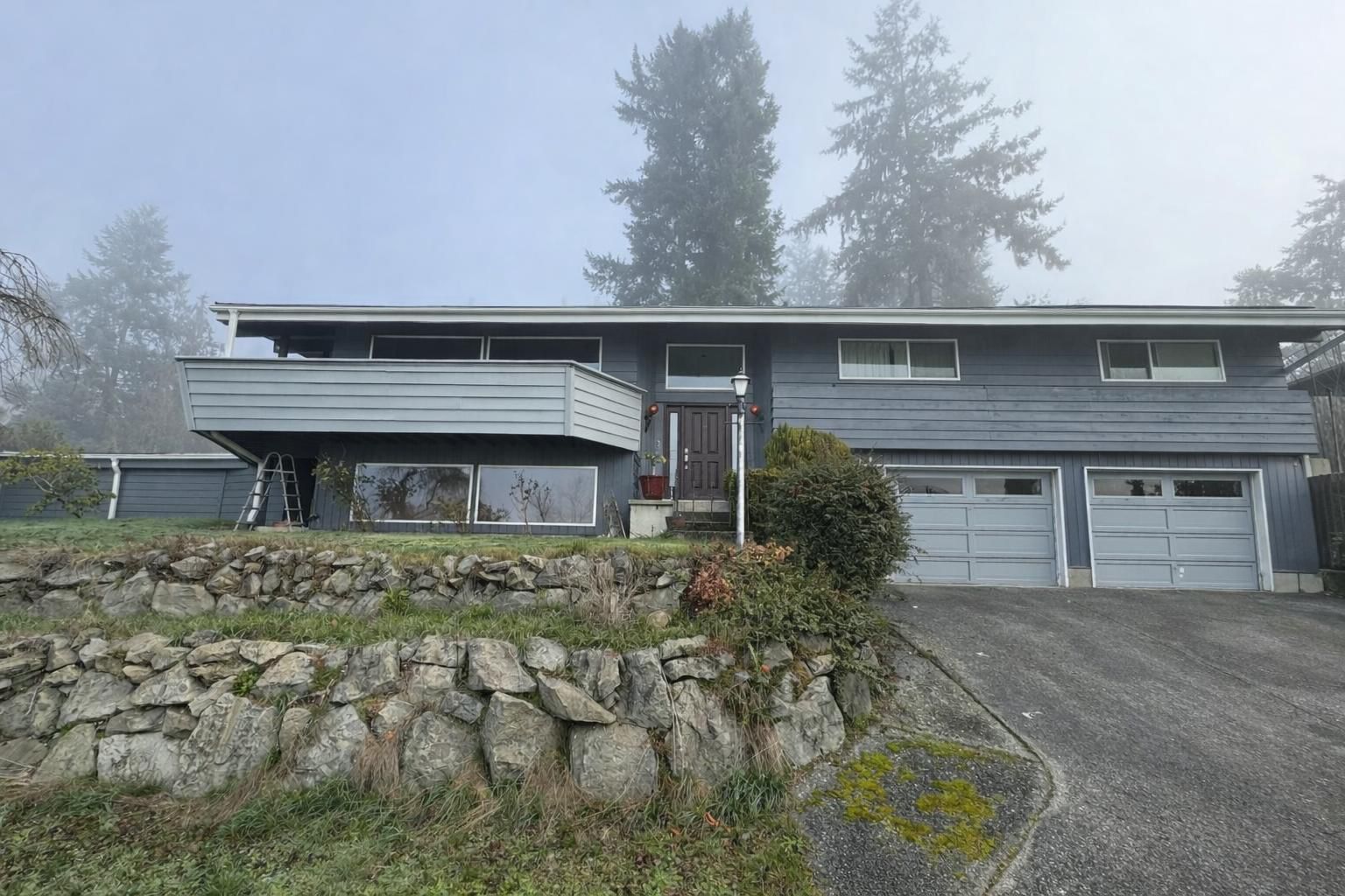 Exterior Ranch
